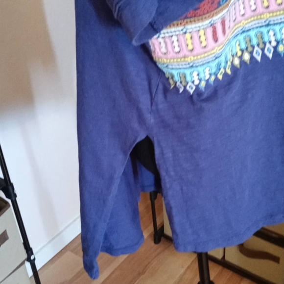 Indigo Thread Co. Tee Shirt with Embroidered Detail in Front - Picture 3 of 4